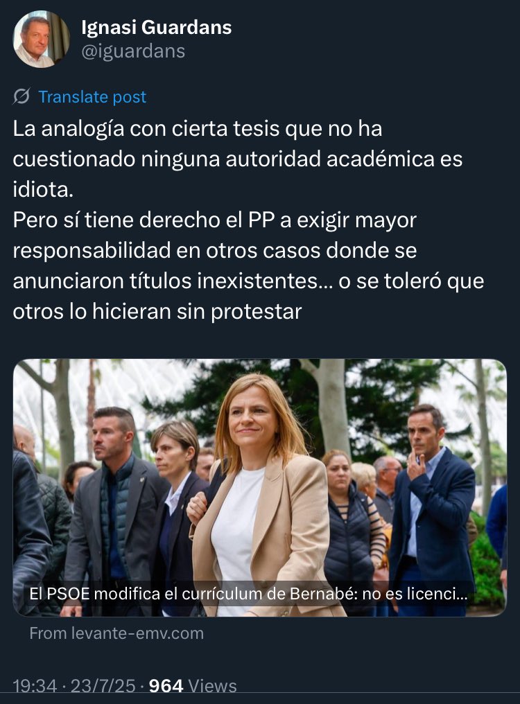 qtyop's tweet image. Con «la tesis esa de la que usted me habla»