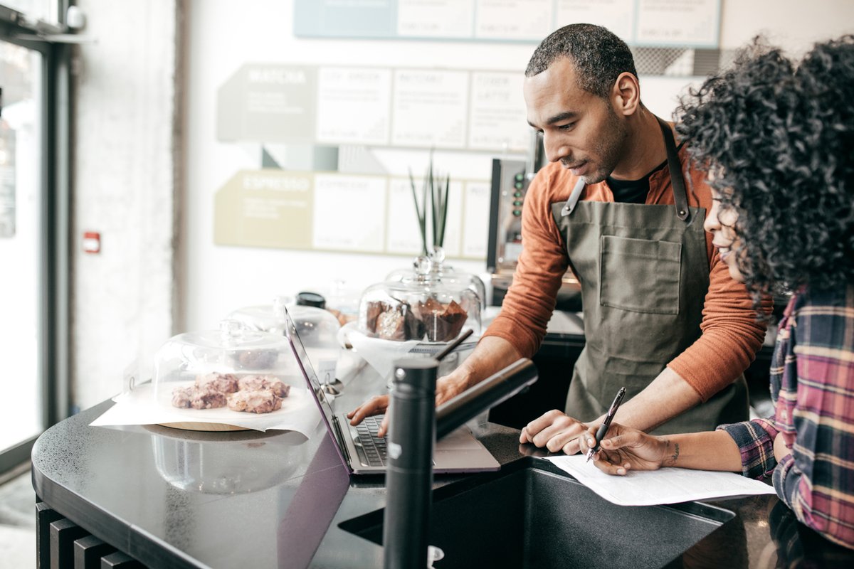 On Oct. 1,  the minimum wage will increase to $15.35/h, calculated using the current indexation formula. 
Take our survey saskatoonchamber.com/minimum-wage-i… share your thoughts as we prepare our response to the Province.