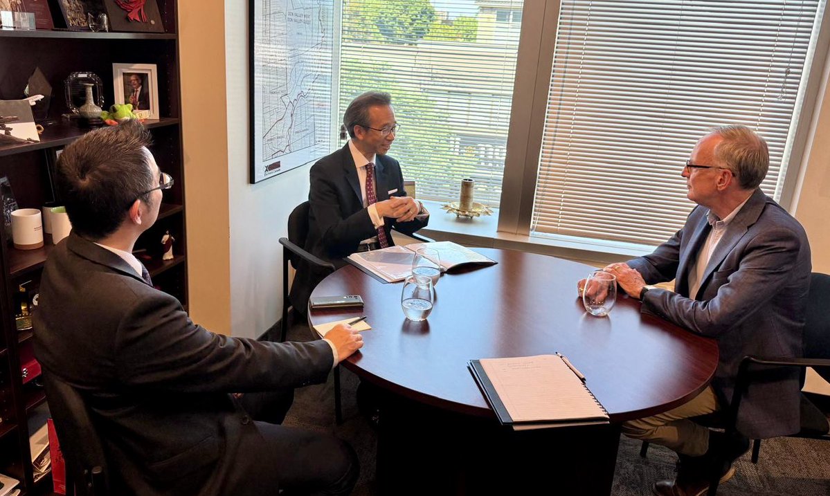 Rob_Oliphant's tweet image. As Canada strengthens cultural and economic ties with Taiwan, I was honoured to meet new Director General @TECO_Toronto, Yi-Peng Liang and Deputy Director Ethan Liao this week to discuss how we can continue to collaborate.