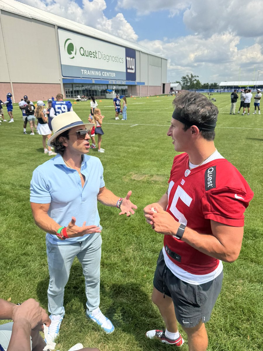 seanstellato's tweet image. Football is back. Let’s go. 🏈
Training camp kickoff with Stellato Sports clients repping Big Blue. Proud to be on this journey with them.
From sidelines to game day, we’re locked in and ready for the season ahead. @tommydevito007 @C_Manhertz @ihmirsm #StellatoSports #Blessed