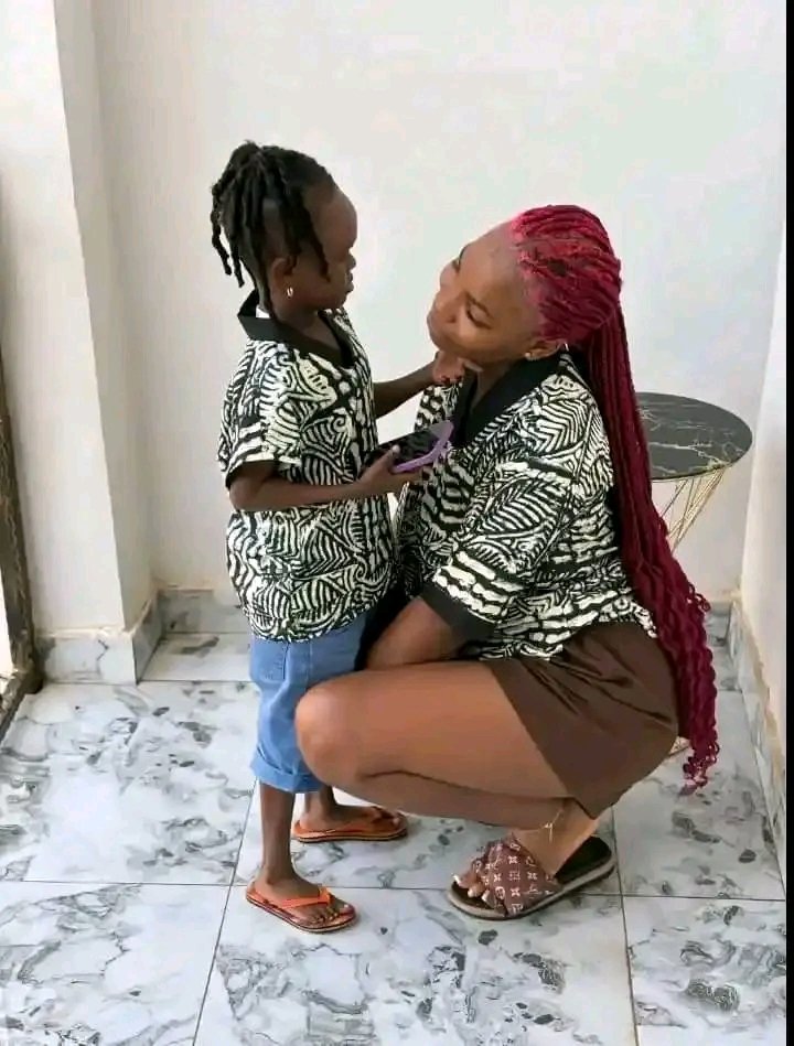 1Rosiy's tweet image. After Peller and Jarvis, another problem we have now is 5 naira and Chidinma. 😍🤣🤣