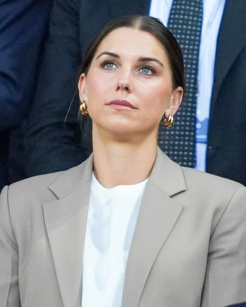 WEURO's tweet photo. Alex Morgan watching on in Zurich 👀

#WEURO2025 https://t.co/hmdrW3eV2B