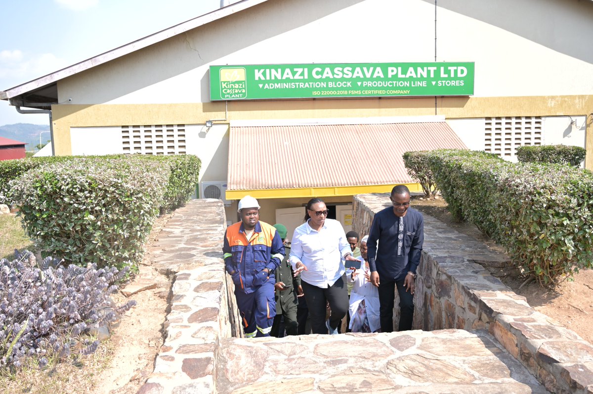 Minisitiri  wa <a href="/EnvironmentRw/">Ministry of Environment - Rwanda</a>  Dr Valentine Uwamariya akaba n'Imboni y'Akarere muri Guverinoma  yasye Akarere aho yagaragarijwe ishusho rusange y'Akarere. nyuma yasuye imwe mu mishinga minini ndetse n'inganda biri mu Karere.