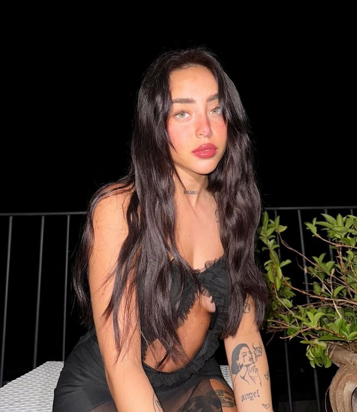 fockingdiablo's tweet photo. nicki nicole face card. https://t.co/zY4ikfwhya