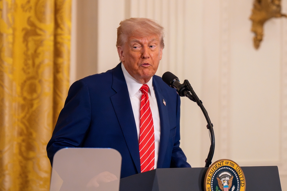 EndTimeHeadline's tweet image. A new report indicates that the Justice Department informed Trump back in May that his name was among those listed in the Epstein Files.
endtimeheadlines.org/2025/07/justic…
