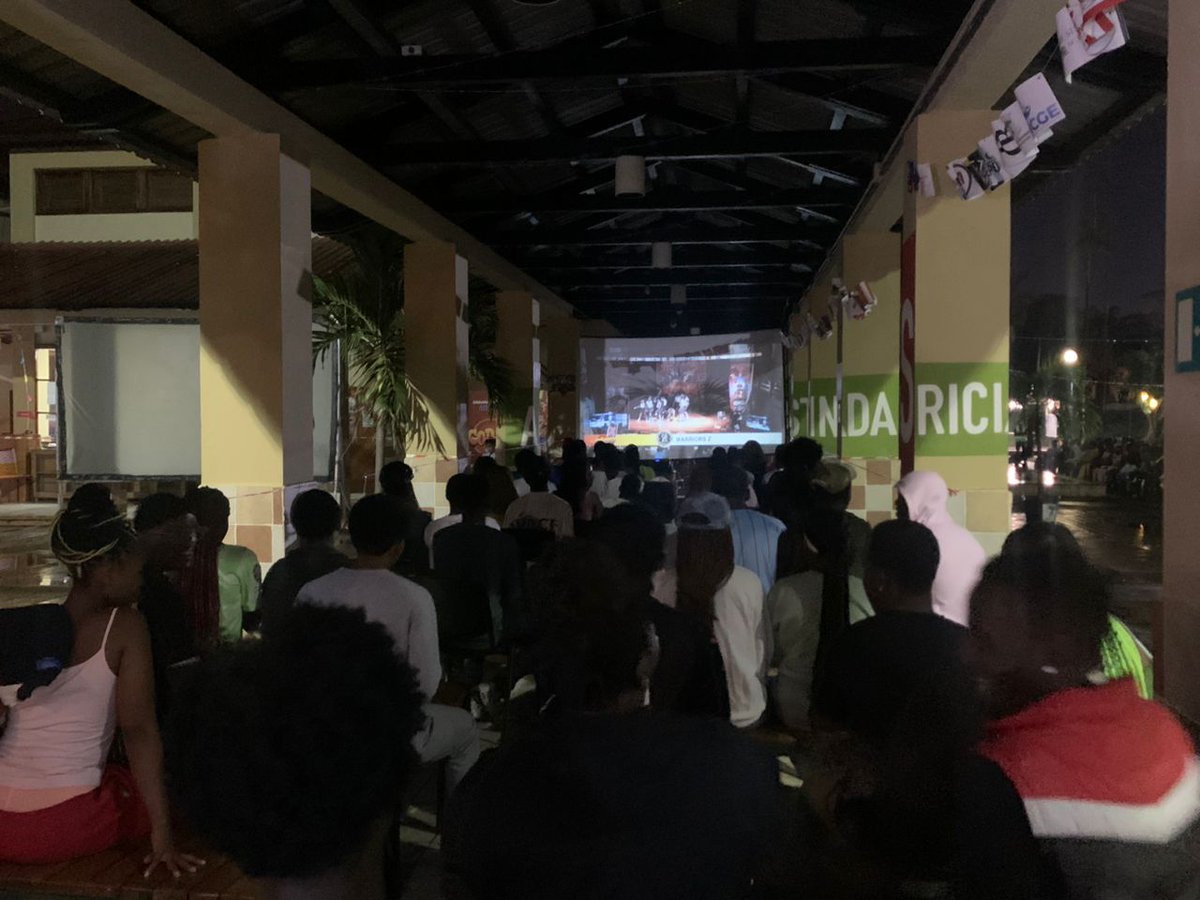 ccemalabo's tweet image. 🕺🏽💥Fénix pasa a la semifinal del Boco Dance 2025 tras vencer a los Warriors Z en los cuartos de final, en el Centro Cultural de España en Malabo.
El próximo sábado, 26 de julio, conocemos a los demás semifinalistas.
@AECID_EspMalabo @EmbEspMalabo #EspañaEnGE @CooperacionESP