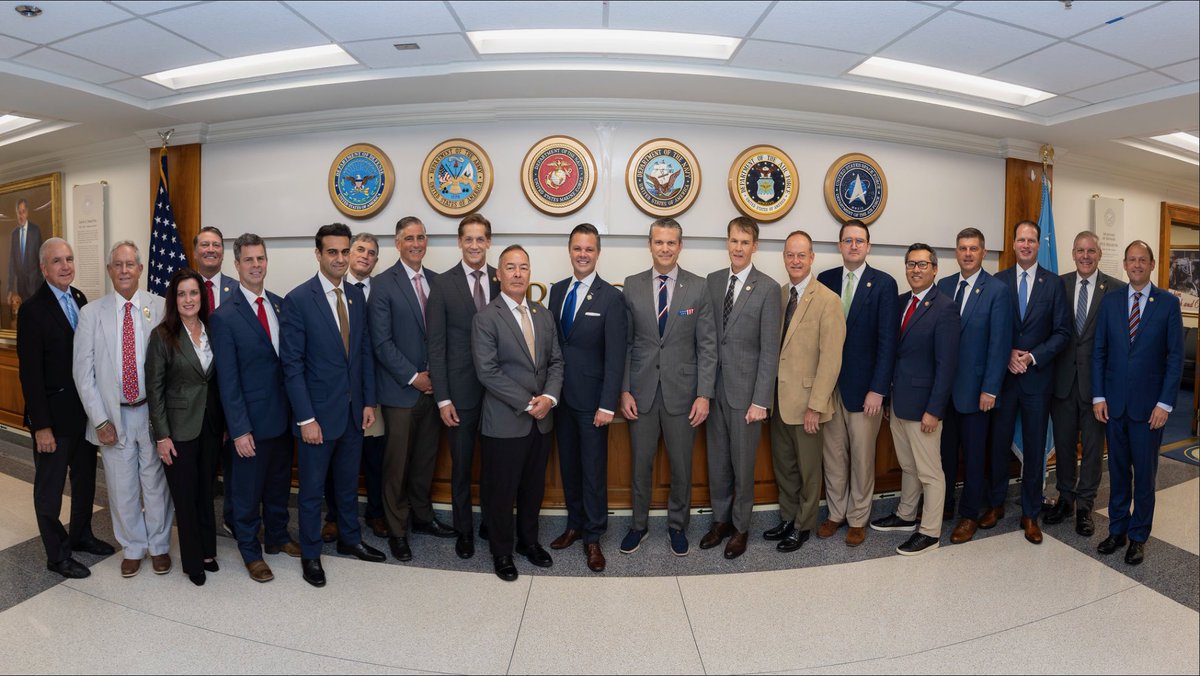 Congressman Mark Messmer (@repmessmer) on Twitter photo Honored to meet with <a href="/SecDef/">Secretary of Defense Pete Hegseth</a> Pete Hegseth, <a href="/thejointstaff/">The Joint Staff 🇺🇸</a>, and my colleagues on <a href="/RepublicanStudy/">RSC</a> at the Pentagon today! 🇺🇸 Honored to meet with <a href="/SecDef/">Secretary of Defense Pete Hegseth</a> Pete Hegseth, <a href="/thejointstaff/">The Joint Staff 🇺🇸</a>, and my colleagues on <a href="/RepublicanStudy/">RSC</a> at the Pentagon today! 🇺🇸