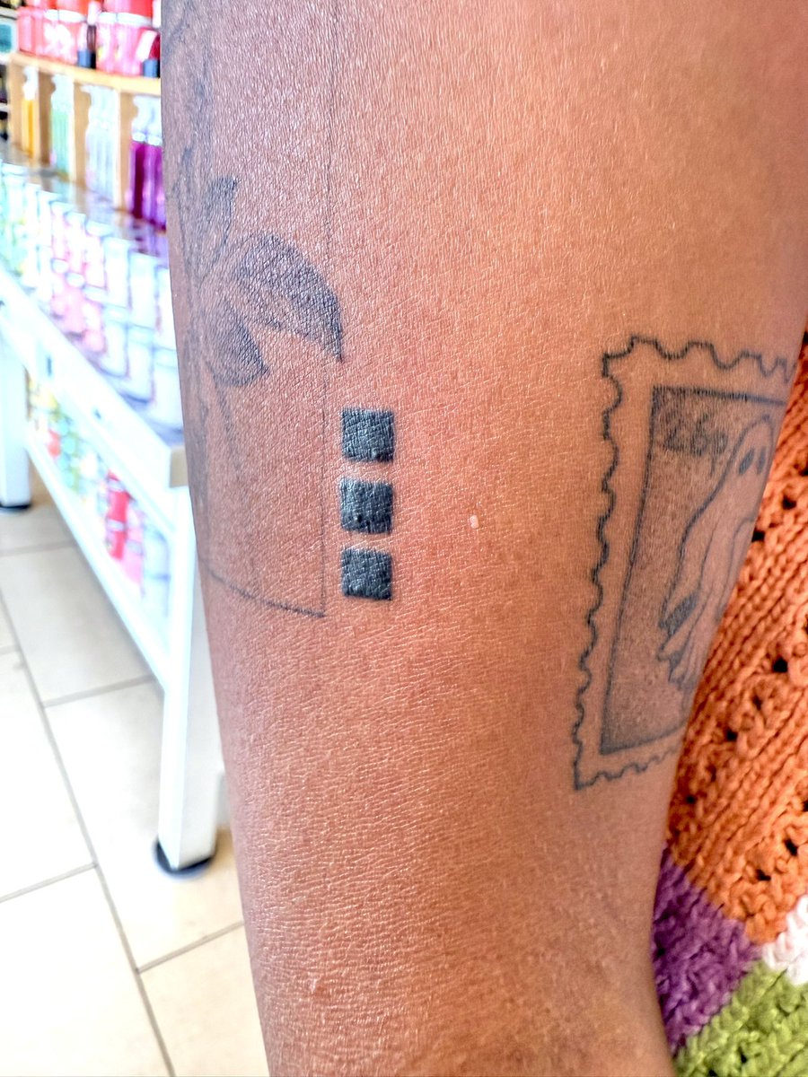 rosecolored_ry's tweet image. i was wondering why my r/l/v/i tattoo, (specifically at the 3 squares) was itchy for the first time today 👀 my tin hat, conspiracy theory hat is on now 😃