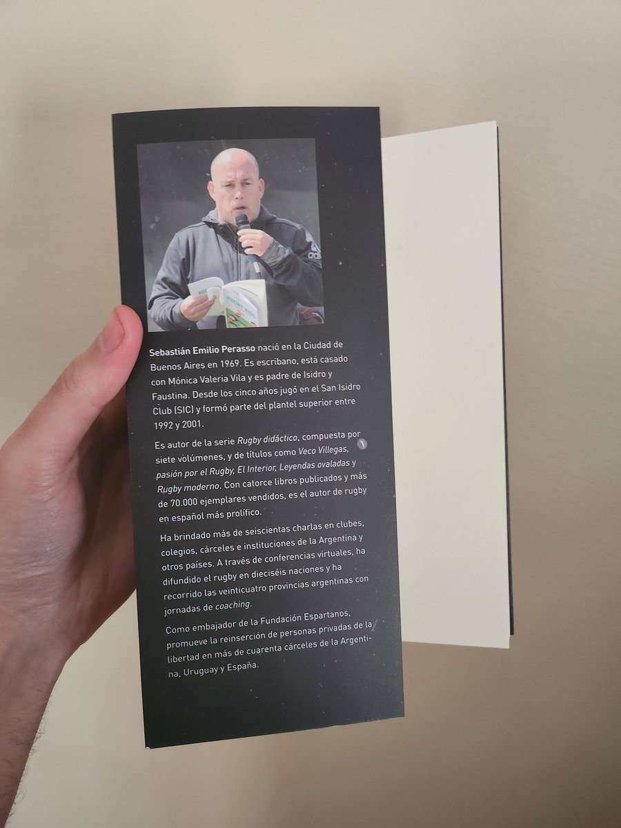 Librosfanaticos's tweet image. 🧠 Este libro está dirigido a quienes buscan entender cómo se desarrolla una mentalidad fuerte y resiliente, explorando las herramientas y beneficios que aporta en la vida.
Pedilo en nuestra tienda: libreriafanaticos.com/producto/la-co…