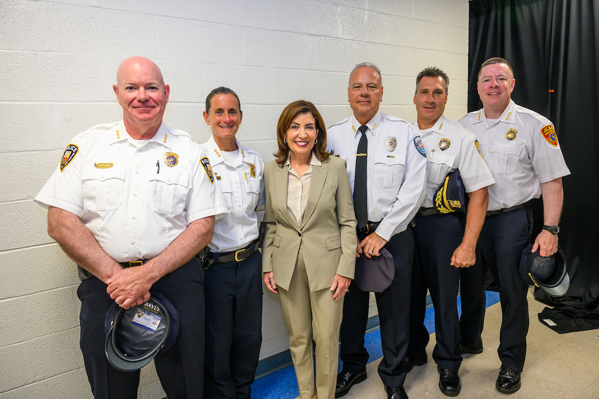 Governor Kathy Hochul tweet media