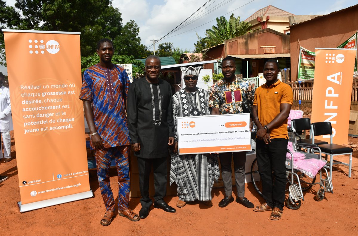 UNFPA Burkina Faso (@unfpabf) on Twitter photo 💙 L’<a href="/UNFPABF/">UNFPA Burkina Faso</a> 15M FCFA pour la réhabilitation de la maternité Guimbi Ouattara et du matériel médico-technique de 8 millions de F CFA. Objectif : des accouchements sûrs pour toutes les femmes ! #UNFPA #SantéMaternelle #BurkinaFaso
<a href="/UNFPA_WCARO/">UNFPA WCARO</a>
<a href="/onubf/">ONU Burkina Faso</a>
<a href="/SANTE_BF/">Ministère Santé et de Hygiène Publique</a> 💙 L’<a href="/UNFPABF/">UNFPA Burkina Faso</a> 15M FCFA pour la réhabilitation de la maternité Guimbi Ouattara et du matériel médico-technique de 8 millions de F CFA. Objectif : des accouchements sûrs pour toutes les femmes ! #UNFPA #SantéMaternelle #BurkinaFaso
<a href="/UNFPA_WCARO/">UNFPA WCARO</a>
<a href="/onubf/">ONU Burkina Faso</a>
<a href="/SANTE_BF/">Ministère Santé et de Hygiène Publique</a>