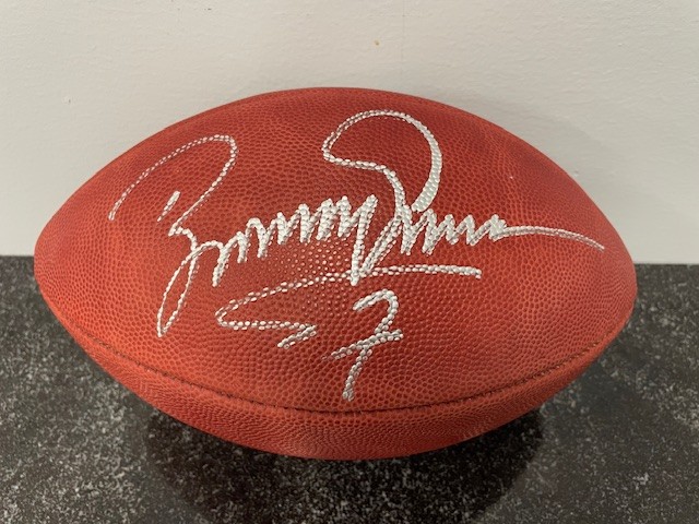 martylyonsfdn's tweet photo. 🏈FOOTBALL IS IN THE AIR🏈

Check out our @eBay store for gr8 signed items from #MartyLyons, @RealJoeNamath, #VinnyTestaverde &amp; MORE 🏈⚾️🏀🏒.

100% of the proceeds go towards our 1st &amp; 2nd Wish Programs!

TY for considering to help! 

https://t.co/M10EMR6AWZ

#TrainingCamp25 https://t.co/PQ0FreVUf4