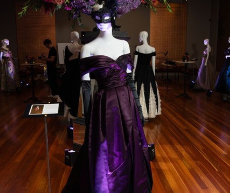 An unforgettable night of couture and compassion! Iconic designer 𝗟𝗶𝗹𝘆 𝗦𝗮𝗺𝗶𝗶 presents a fashion show &amp; live auction to benefit George Mark Children’s House. Own a piece of fashion history—bid with heart: bit.ly/LilySamii-GMCH #FashionWithPurpose #LilySamii