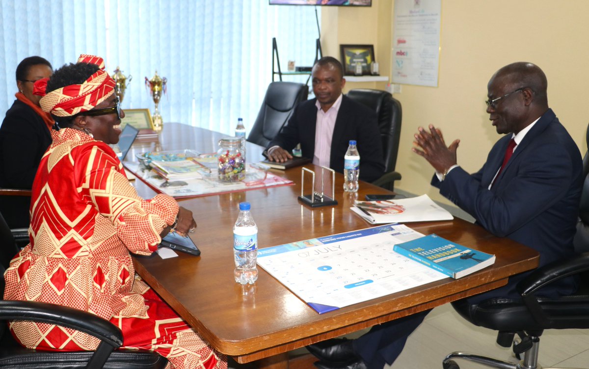 UNMalawi's tweet image. A vibrant, responsible press is central to democracy. The UNRC @beckyadda engaged with @Times360Malawi MD Leonard Chikadya to explore the role of media in fostering peaceful, inclusive & informed participation in democratic processes.
#UNMalawi #SDG16
