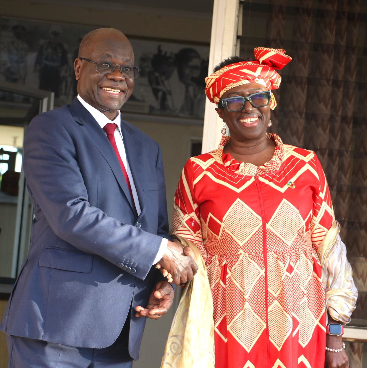 UNMalawi's tweet image. A vibrant, responsible press is central to democracy. The UNRC @beckyadda engaged with @Times360Malawi MD Leonard Chikadya to explore the role of media in fostering peaceful, inclusive & informed participation in democratic processes.
#UNMalawi #SDG16