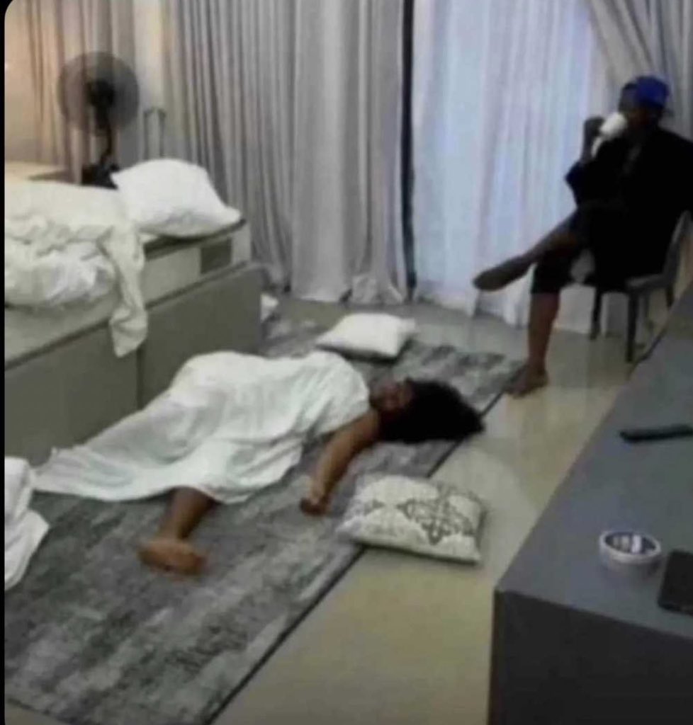If every woman would behave like this in front of her man after sex, then marriages would be more stable