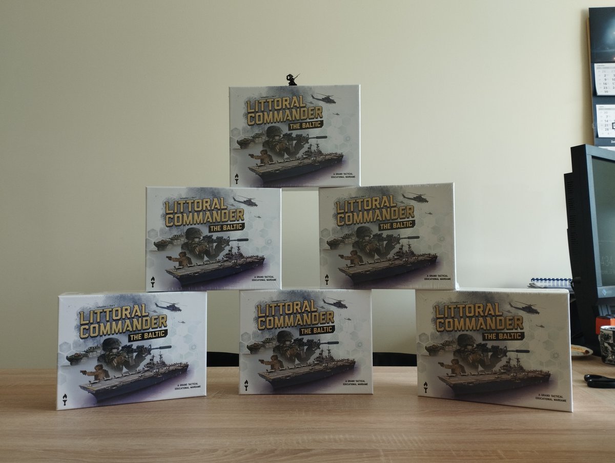 BambotPiotr's tweet image. I've been less active lately, but despite the summer time, there's been a lot going on at work and in my hobby related to wargaming. In the meantime, I've received packages from @FoundationDietz and Histogame containing some cool treasures.