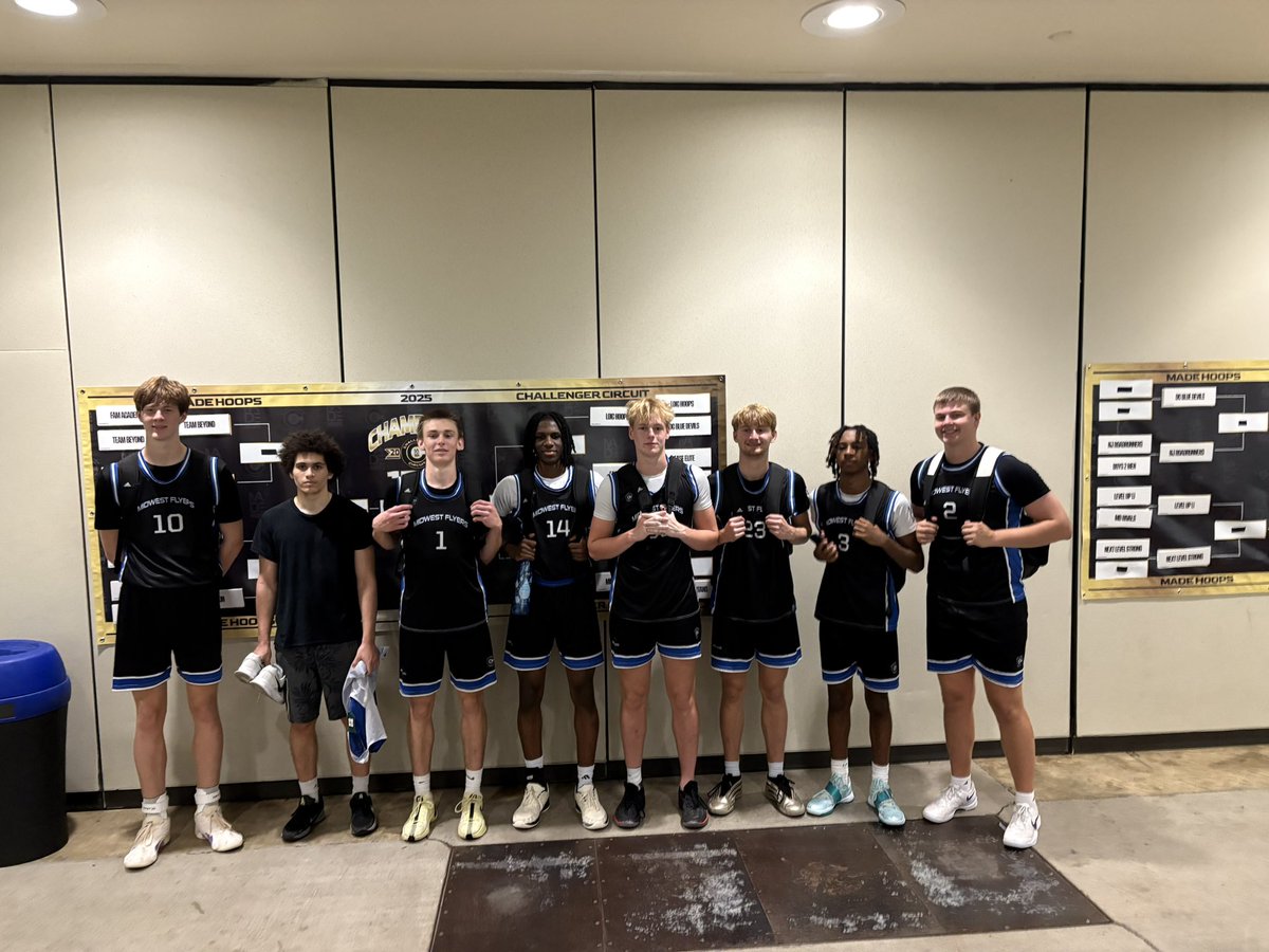 BryceRich26's tweet image. What an experience MOVING our team name during bracket play @madehoops ! We didnt bring home the hardware but WE BATTLED! Friday, Sat and Sunday @BleacherReport @ Spooky Nook 👀 @CPrather_ @CoachPoore @coachlewis3234 @CoachTaeJack @TeamRHJAZ @Coach_Greenman @CoachSteeleMU
