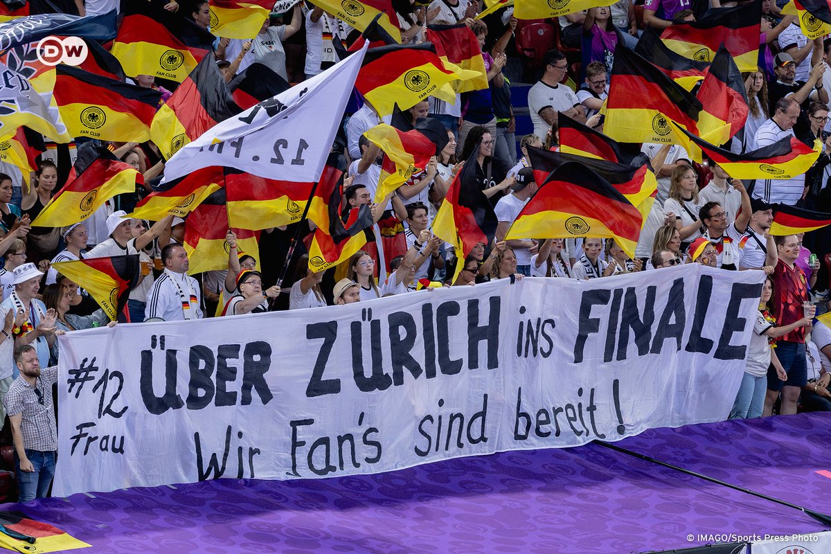 dw_sports's tweet image. 6⃣2⃣3⃣,0⃣8⃣8⃣ - attendance across Euro 2025...so far!
It's the highest attended women’s Euros ever and the final is still to come!
Will 🇩🇪 make it to Basel? We go to extra time and penalties to find out 🤪