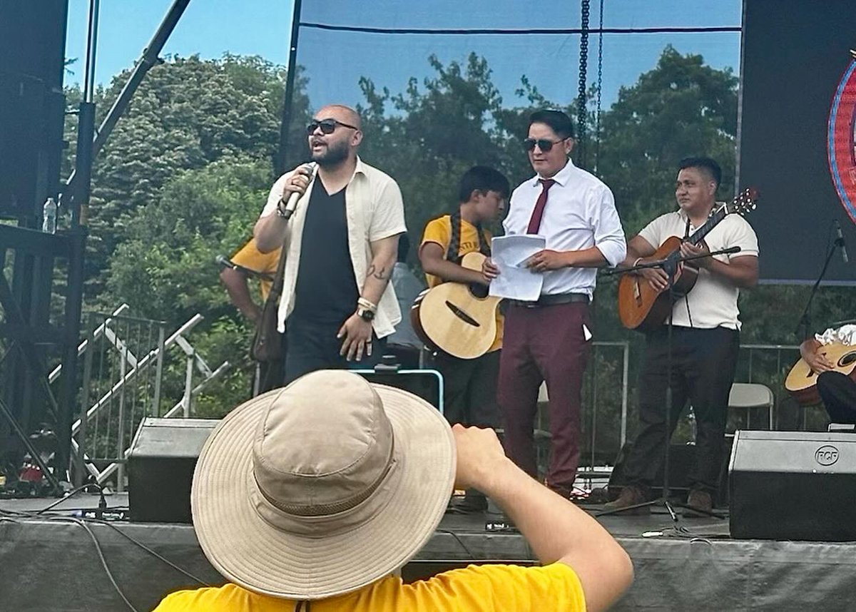 RagaForQueens's tweet image. It’s always exciting to join the annual Inti Raymi Festival (Fiesta del Sol) hosted by @csisapakari ☀️ “Inti Raymi translates into “Sun Party” in Quechua and every year, we continue this important Andean tradition of thanking the sun for energy & fertility right here in Queens!