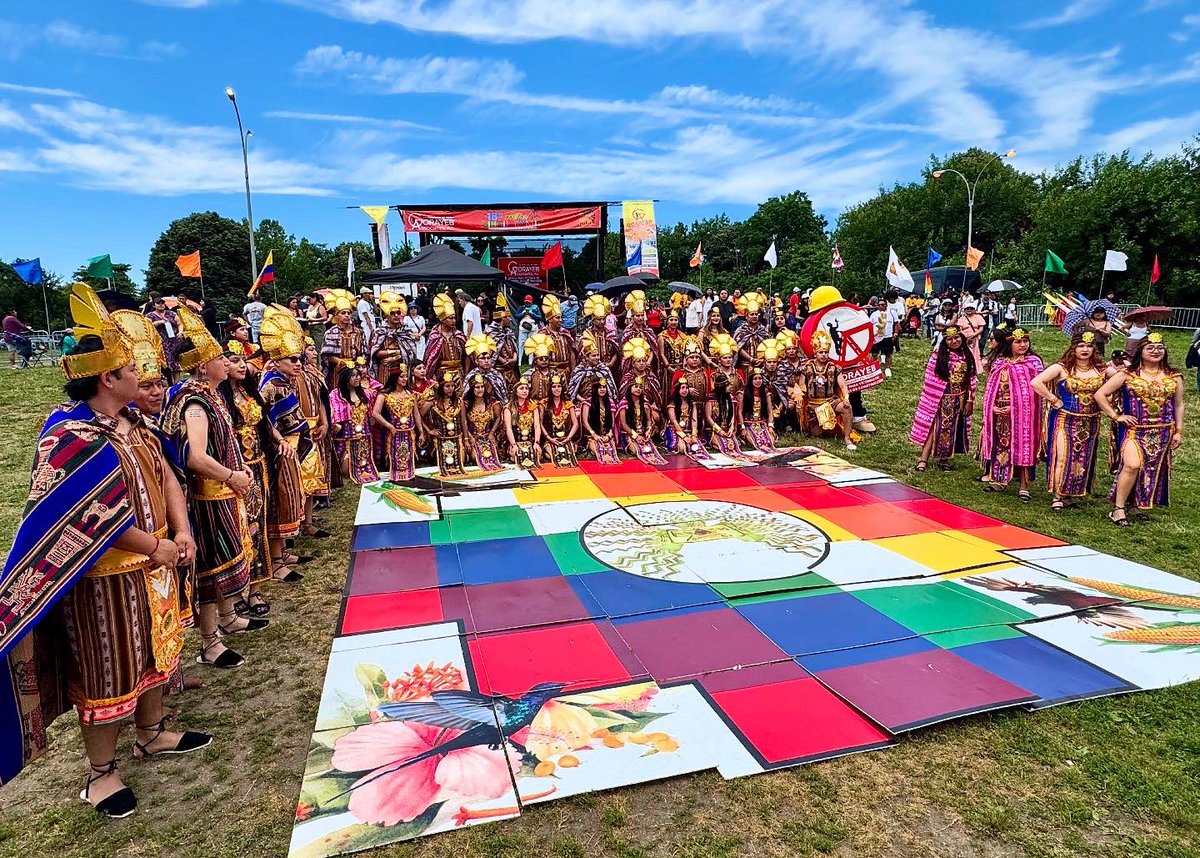 RagaForQueens's tweet image. It’s always exciting to join the annual Inti Raymi Festival (Fiesta del Sol) hosted by @csisapakari ☀️ “Inti Raymi translates into “Sun Party” in Quechua and every year, we continue this important Andean tradition of thanking the sun for energy & fertility right here in Queens!