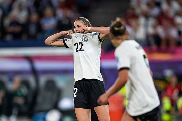 talkSPORT2's tweet image. π¨ We're heading to Extra Time!
Germany 0-0 Spain!
Another 30 minutes awaits as both teams have had chances but been unable to break the deadlock!
Listenβ‘οΈ talkSPORT.com/play/talkSPORT2