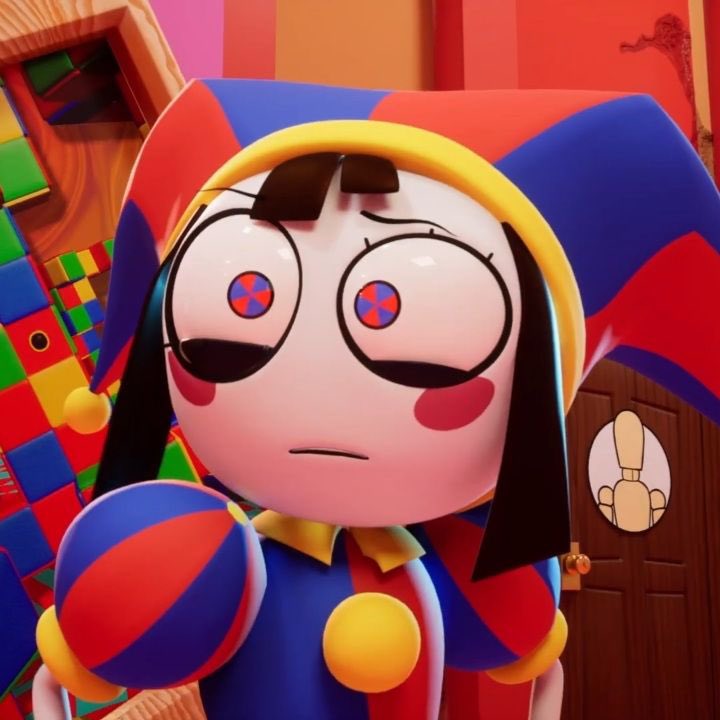 JaxyBoyJax's tweet image. J: Hey Pomni
P: Yeah Jax?
J: *slingshots Pomni like its Angry Birds at Kingers fort*