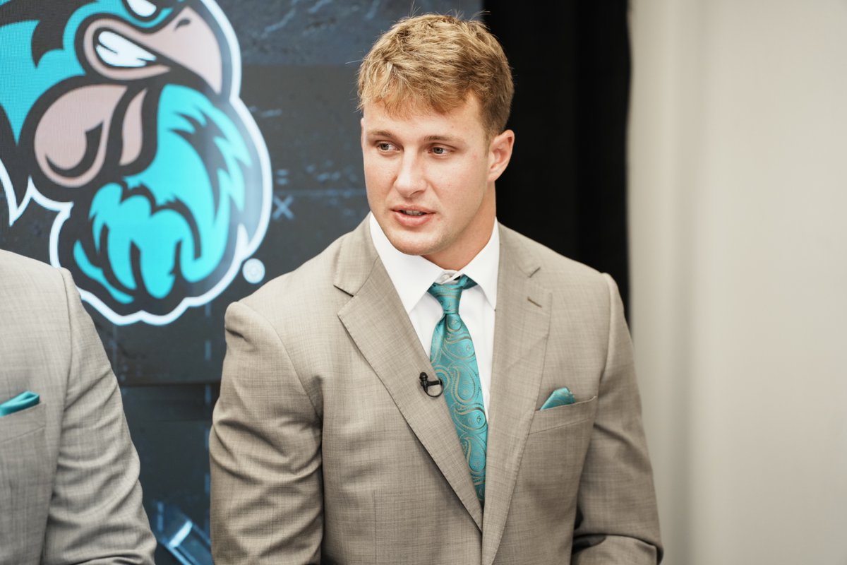 CoastalFootball's tweet image. Full day telling our story 👌
