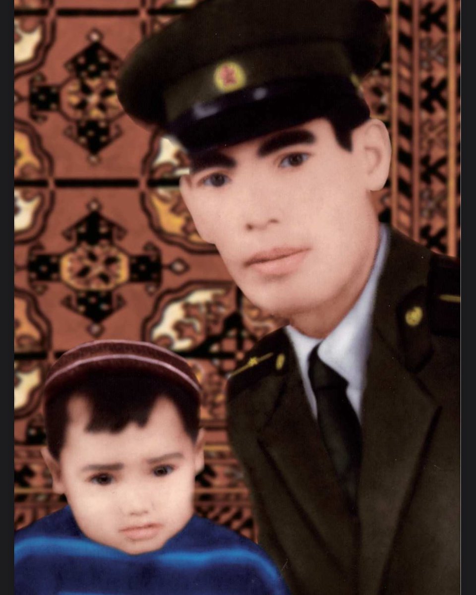 Nomadicqiz's tweet image. Former Turkmen President and People’s Council (Halk Maslahaty) Chairman Gurbanguly Berdimuhamedow in his childhood with his father. 🇹🇲