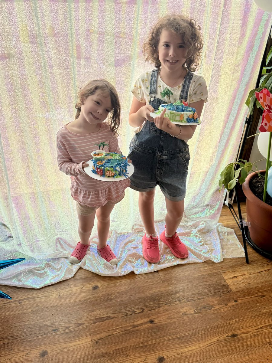KatiePMcGrady's tweet image. The girl got to go to cake camp today. Best $30 spent of the summer. An hour of cake decorating, and they get to keep their cake.