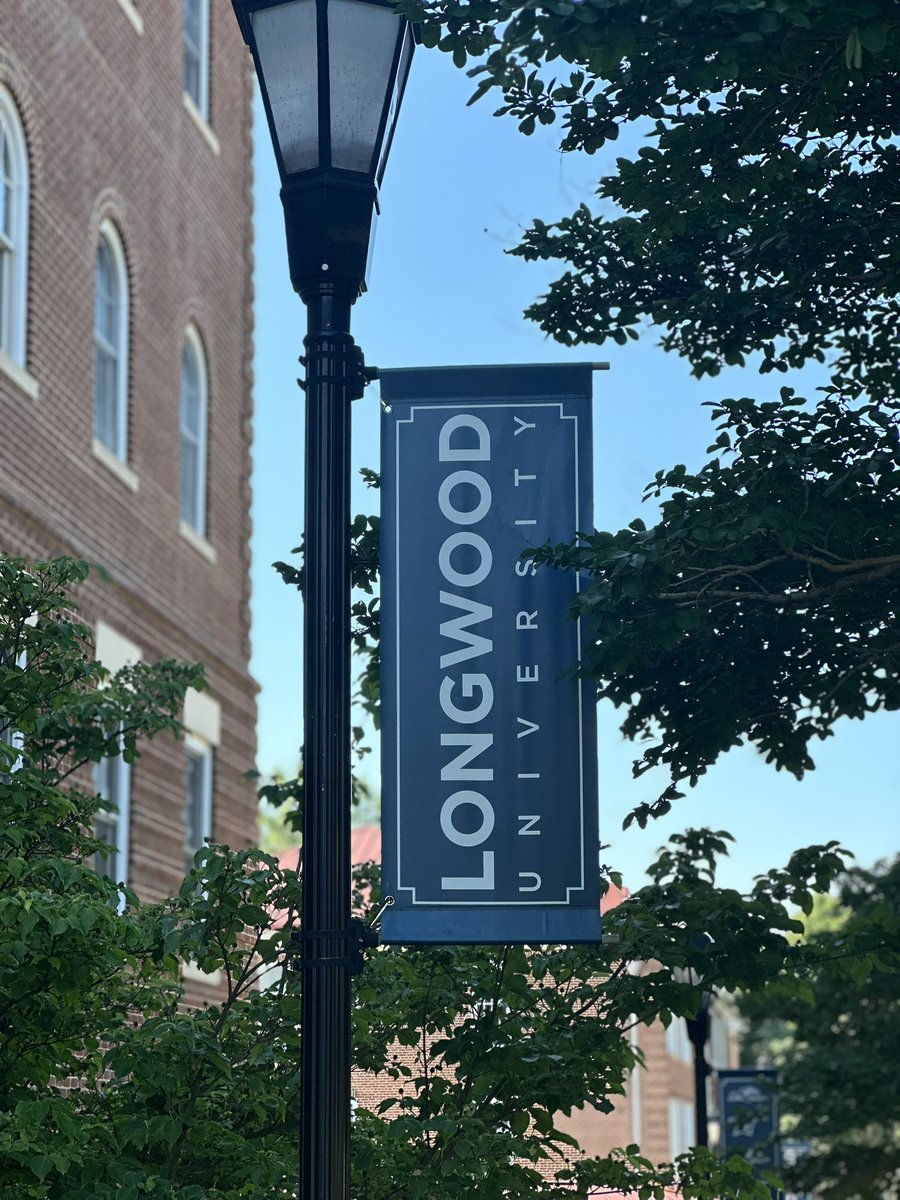 jevancollier_'s tweet image. Grateful for the opportunity to attend the Elite Camp and take an unofficial visit at Longwood University! Thank you to the coaches and staff for the warm welcome and great experience and beautiful campus!! @LongwoodWBB @Yb33nation @GBBWarriors 🏀💙 #GoWood #uncommitted2026