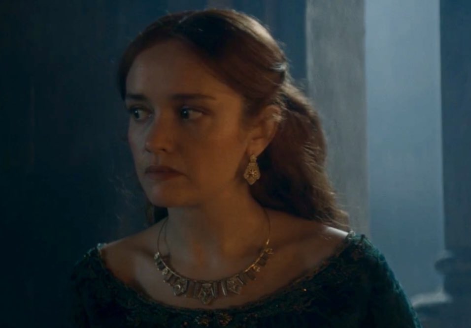 alicentmaxxing's tweet image. Alicent Hightower x Rhaenyra Targaryen x Laena Velaryon x Mysaria (laenyralisaria)
