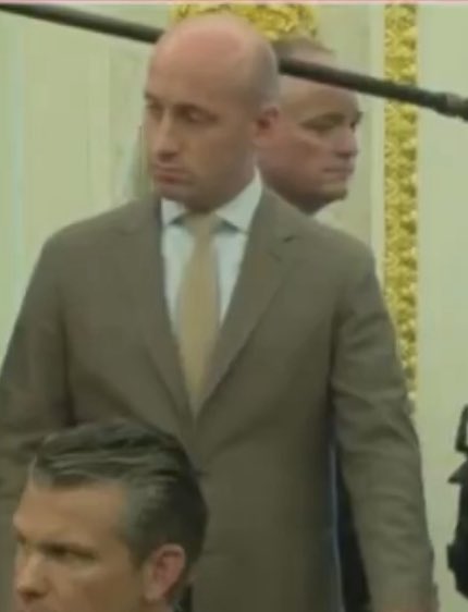 lordddy_'s tweet image. I just want to spin his head around like a tic tac is that too much to ask for