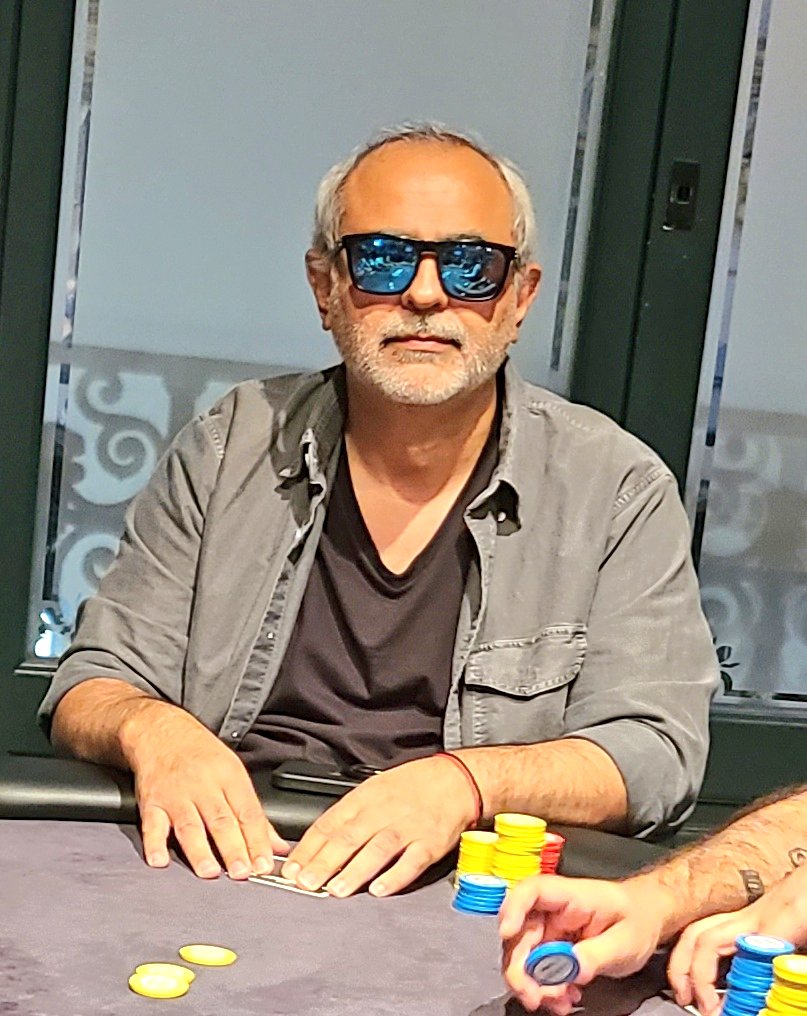 Niners by Sportium (@ninerspoker) on Twitter photo 🔴 Niners Opener 🔴
Anunciamos los premios en <a href="/CasinoGVPoker/">Casino Gran Vía Poker</a>
19 jugadores pasarán por caja dejando un premio de 3280€ para el ganador!!!
👤 31/135
Nivel 12 2k/4k/4k
⌛ 20 min 🔴 Niners Opener 🔴
Anunciamos los premios en <a href="/CasinoGVPoker/">Casino Gran Vía Poker</a>
19 jugadores pasarán por caja dejando un premio de 3280€ para el ganador!!!
👤 31/135
Nivel 12 2k/4k/4k
⌛ 20 min