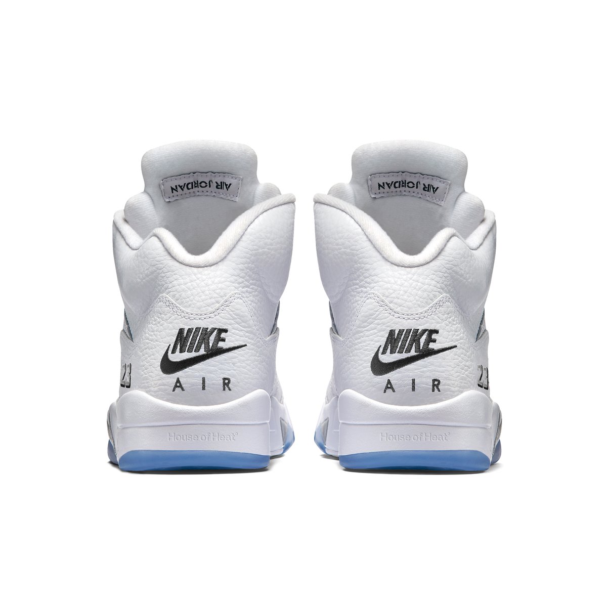 houseofheat's tweet image. The 2026 "White Metallic" AJ5 will have Nike Air branding 🧊
DETAILS: hoh.news/GaWNLfCr