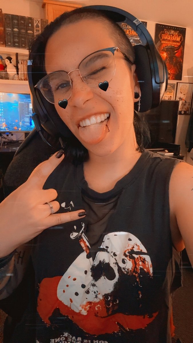 Let’s rock out to Ozzy and bake 😜 for our customers!!

🔴 Twitch.tv/mothergothgames