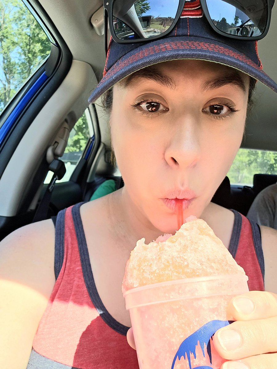 cardscookie's tweet image. It's 107 degrees out, the Cardinals are about to lose a series to the worst team in baseball...time for a boozy sno-cone and some afternoon drinking, cheers!
