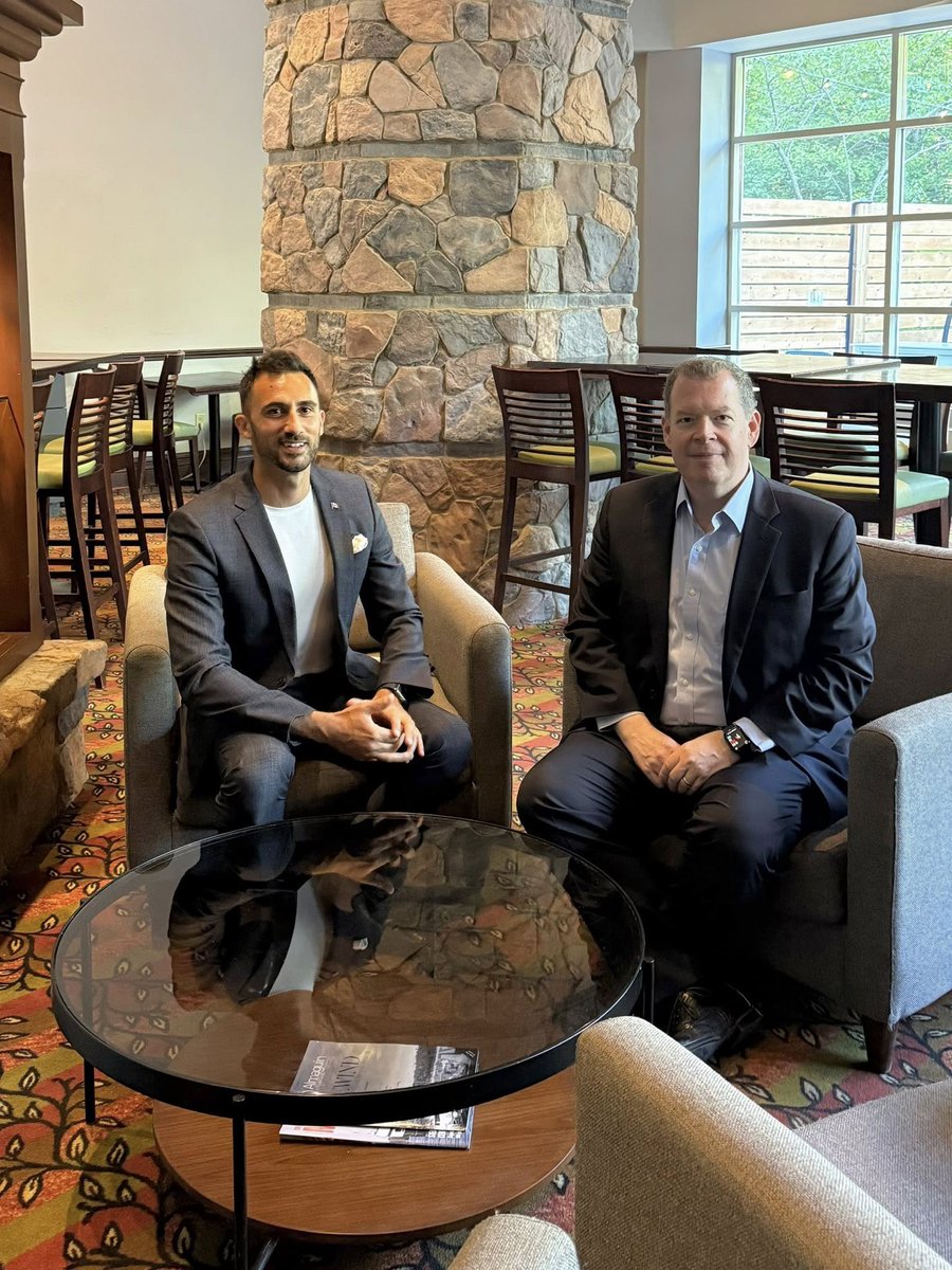 Sflecce's tweet image. While at the Council of the Federation, it was great to meet with the CEO of @kinrossgold, Paul Rollinson along with Troy Little, SVP at @Suncor.
We are building a more self-reliant Canada that is energy independent by accelerating responsible resource development and expanding…