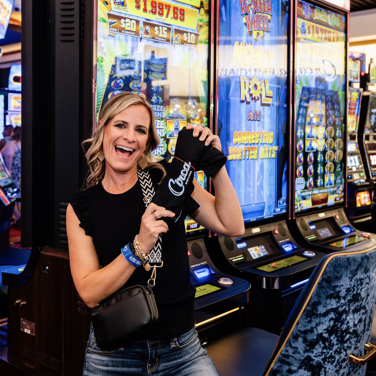 CircaLasVegas's tweet image. Still reliving #Slotapalooza…🎰👀
You all showed up and showed out for the world’s LARGEST slot party! Who else joined our 1,312 club as one of our history-making participants? 👕
Did you attend last Saturday’s festivities? Share your highlights!
#CircaLasVegas