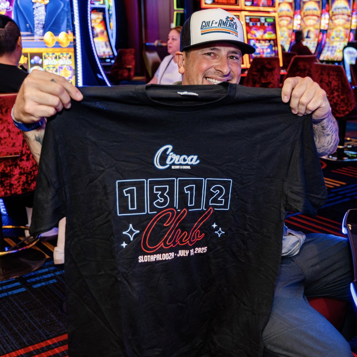 CircaLasVegas's tweet image. Still reliving #Slotapalooza…🎰👀
You all showed up and showed out for the world’s LARGEST slot party! Who else joined our 1,312 club as one of our history-making participants? 👕
Did you attend last Saturday’s festivities? Share your highlights!
#CircaLasVegas