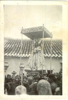 JOSEMOCANABARBA's tweet photo. 1941-1949. HISTORIA DE LA VIRGEN DE LOS SANTOS (Pozuelo de Cva., C. Real, España) https://t.co/1fmMhzYF9i https://t.co/YUy60fognr