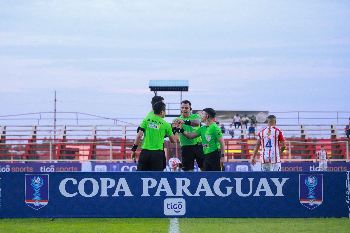 ⏱️ 10’ 

➡️ #CristóbalColónJAS 0
➡️ #Carapeguá 0

🏟 Estadio Municipal de Carapeguá.

🗓 Fase 2 - Semana 8.

📺 <a href="/TigoSportsPY/">Tigo Sports</a> 

#CopaParaguayAPF🇵🇾 
#LaCopaDeTodos🏆