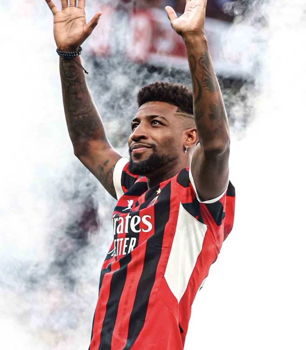 CuriosidadesBRL's tweet image. Emerson Royal chega a princípio de acordo com Flamengo, e Besiktas deve desistir da contratação.
(@MatteMoretto)