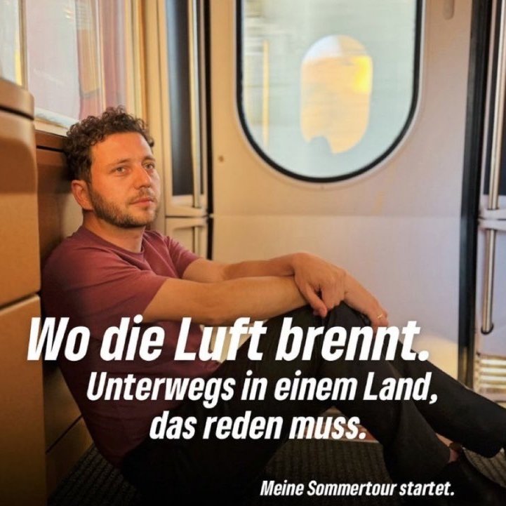Brahmbeere's tweet image. Man sieht förmlich, wie der Fotograf sagt: "Mach die Hände so 🙅♂️".
Setzt dich ganz normal in die 2. Klasse, wenn du bodenständig reisen willst.