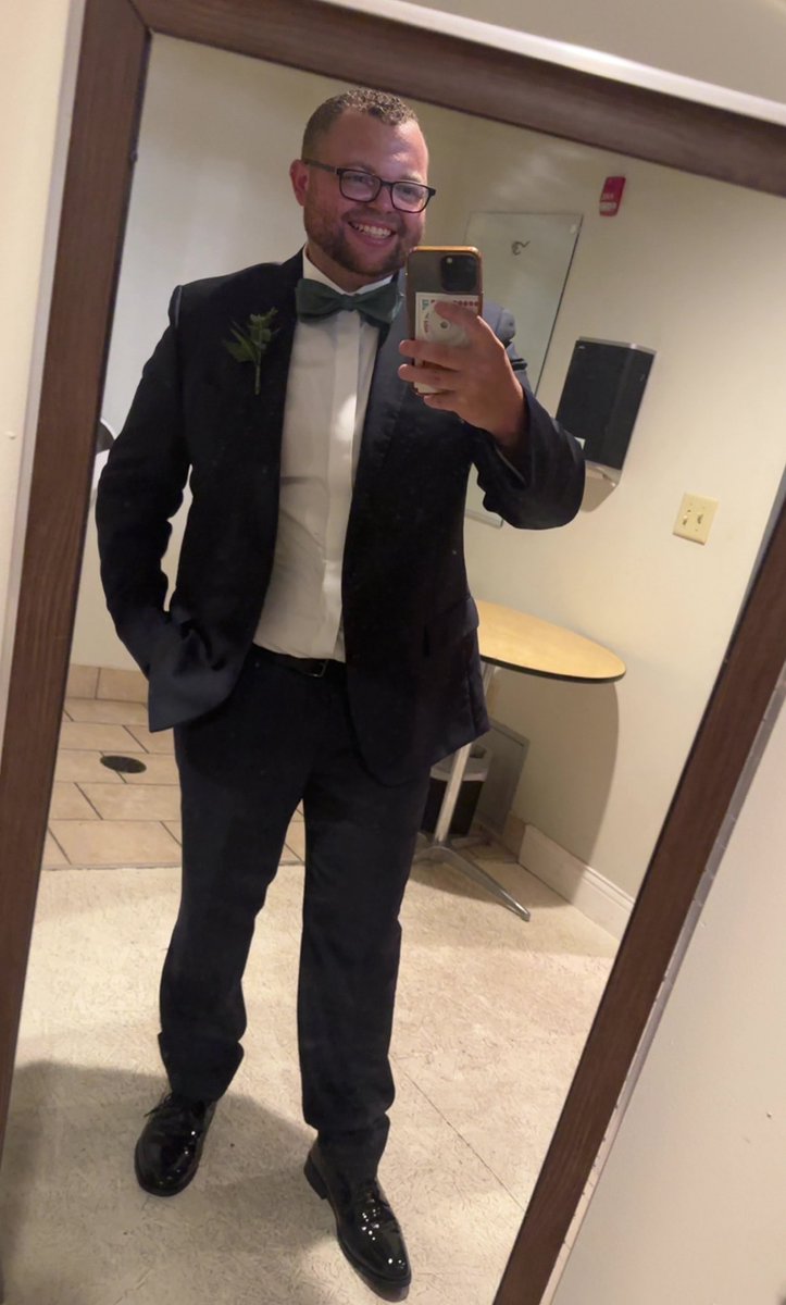 Howell_iDOIT's tweet image. Officiated my first wedding this past weekend and one of the uncles asked if he should call me Father…