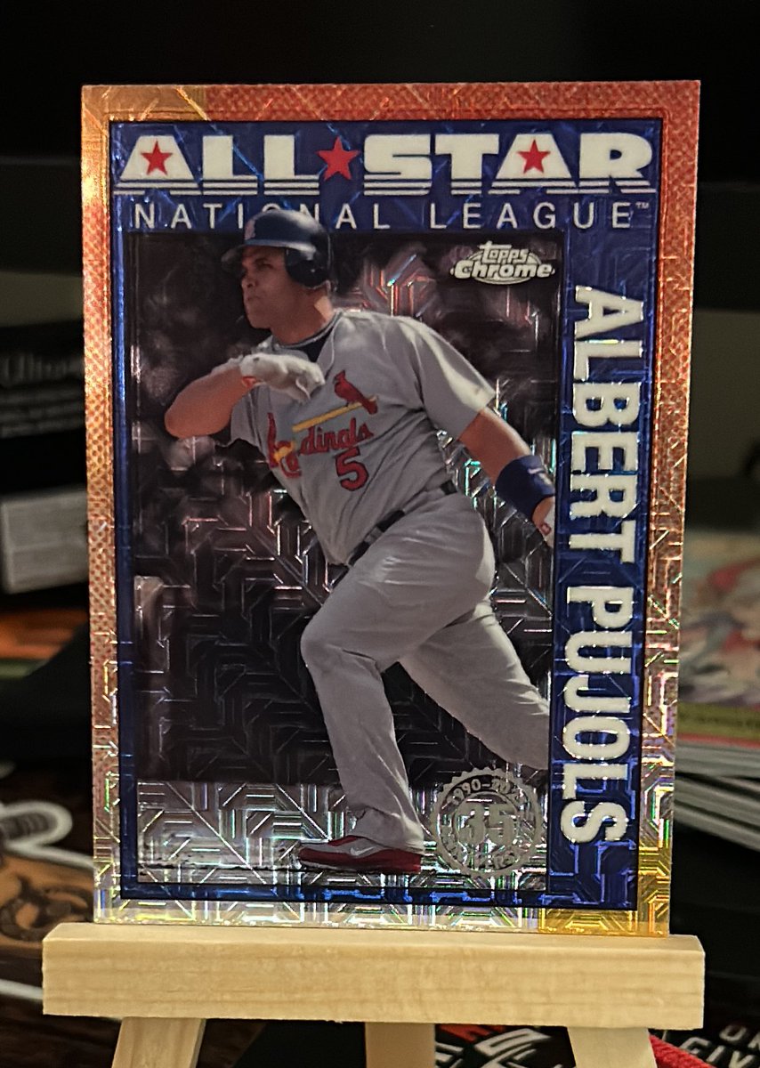 LilLgLibraries's tweet image. Giving this beautiful ‘25 Topps Chrome Mojo Albert Pujols away to a follower. 

•Follow @LilLgLibraries 
•RT This Post 
•Comment your all time favorite Team &amp;amp; Player 

Winner picked 7/25 @ 5:30 pm CST.
