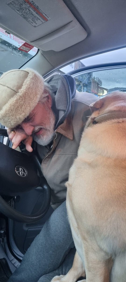 Good morning all. Wishing you all a wonderful day. Been a tad busy with rehab. A big thank to all who responded to my ' leg cramps' concerns. Took your advice and I had a good rest, so thank you.
Sister is staying with us for a bit.
Baily is Baily 👇.
Lots of ❤️🔥to all. Be good