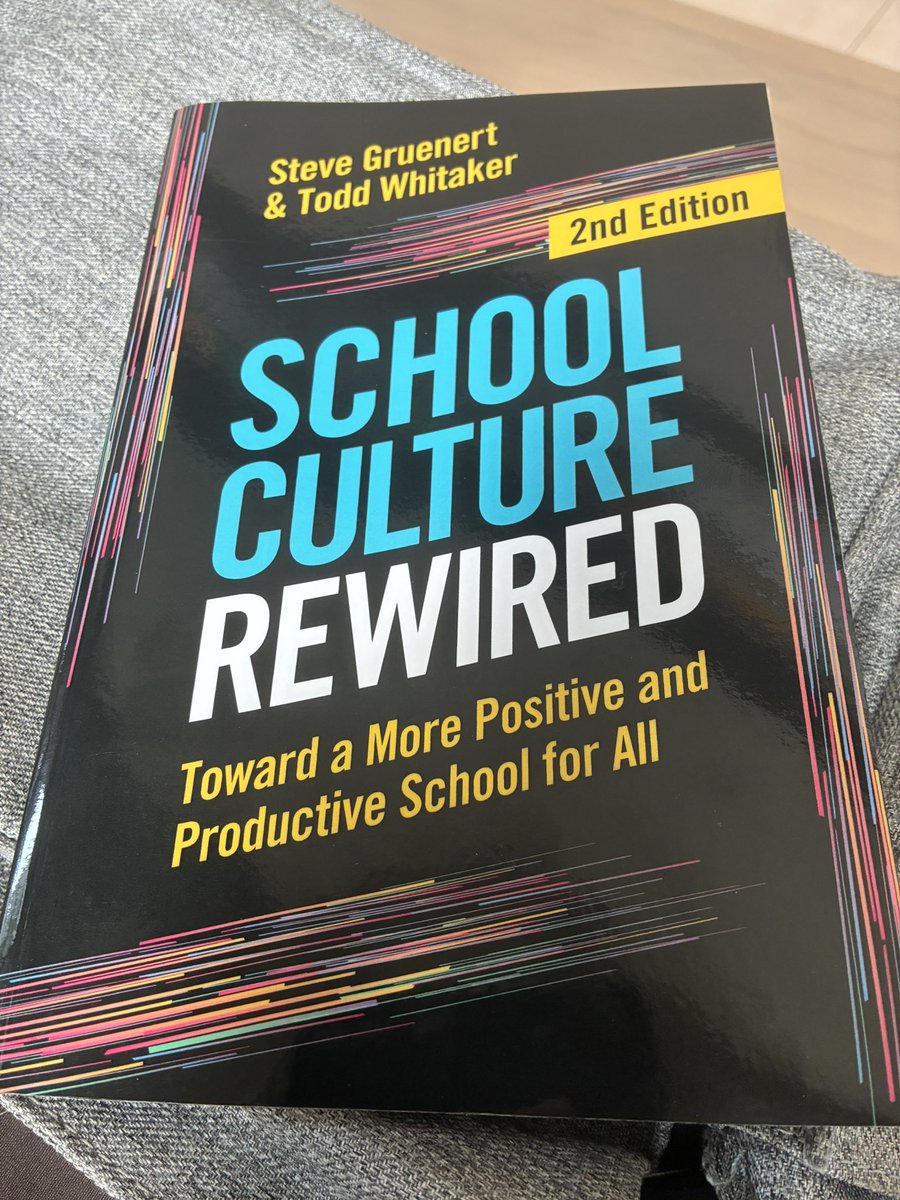 DrC_WKU's tweet image. This afternoon I ran into one of my favorite educational leaders, authors, and researchers. Thanks for the quick chat @ToddWhitaker!