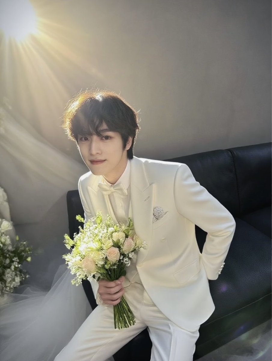 s_c913's tweet image. 잠만 나지금예식장들어가는중
