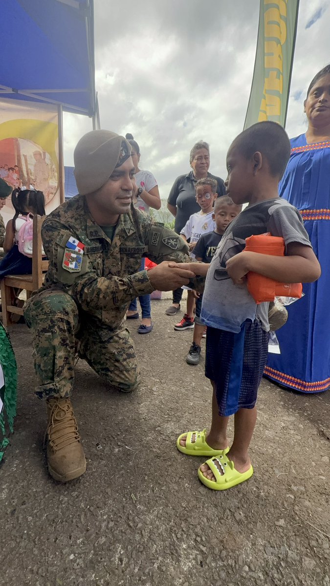 Las unidades de la 4ta Brigada Occidental dijeron presente en la feria interinstitucional en Rambala, Bocas del Toro, brindando orientación en seguridad y reclutamiento.
Juegos, dinámicas y sonrisas para los más pequeños.
Servir es nuestro compromiso diario